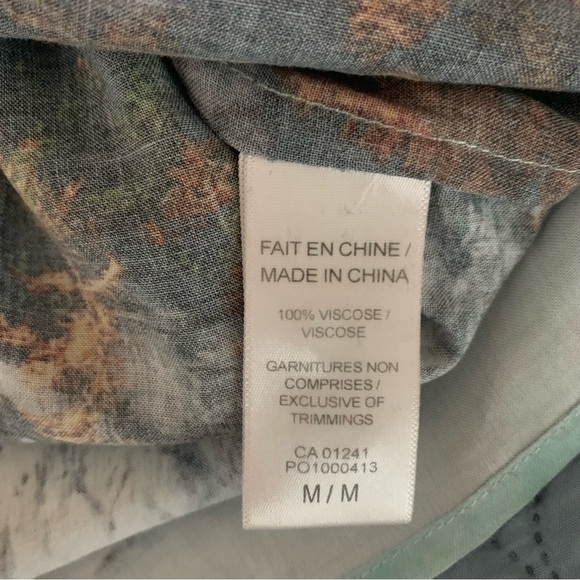 Mountain Scene Blouse - Picture 6 of 7